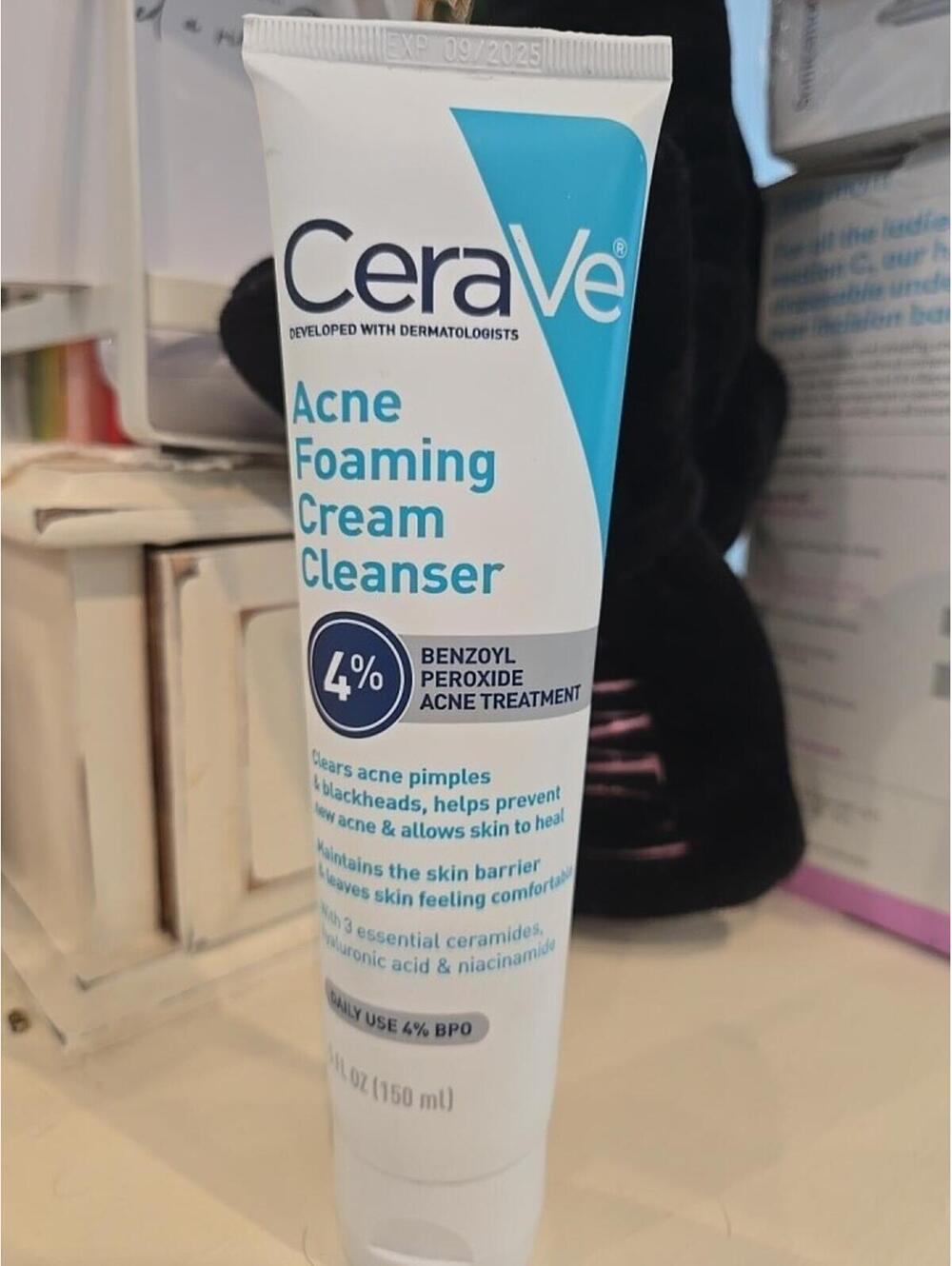 CeraVe Acne Foaming Cream Cleanser 4% Benzoyl Peroxide 5oz NWOB New
